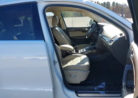 2013 Audi Q5 2.0T Premium z USA, uszkodzony, nr VIN WA1LFAFP0DA083686